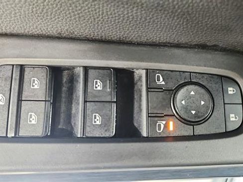 Used 2025 Nissan Pathfinder Rock Creek image 19