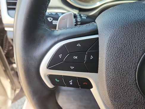 Used 2018 Jeep Grand Cherokee Summit w/ Platinum Series Group image 27