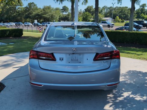 Used 2015 Acura TLX w/ Technology Package FWD image 9