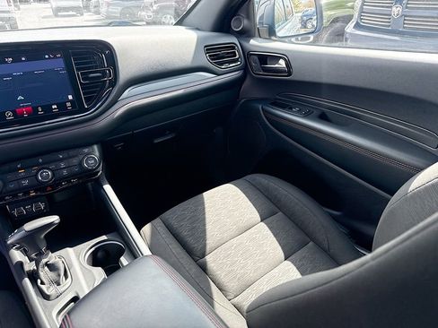 Used 2025 Dodge Durango GT AWD/4WD image 26