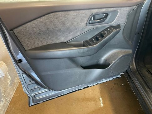 Certified 2023 Nissan Rogue S FWD image 9