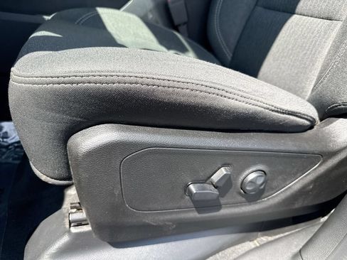 Used 2019 RAM 1500 Big Horn RWD image 12