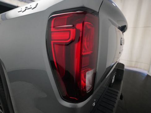 Used 2025 GMC Sierra 1500 Elevation AWD/4WD image 31