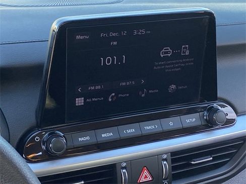 Used 2023 Kia Forte LXS w/ LXS Technology Package image 13