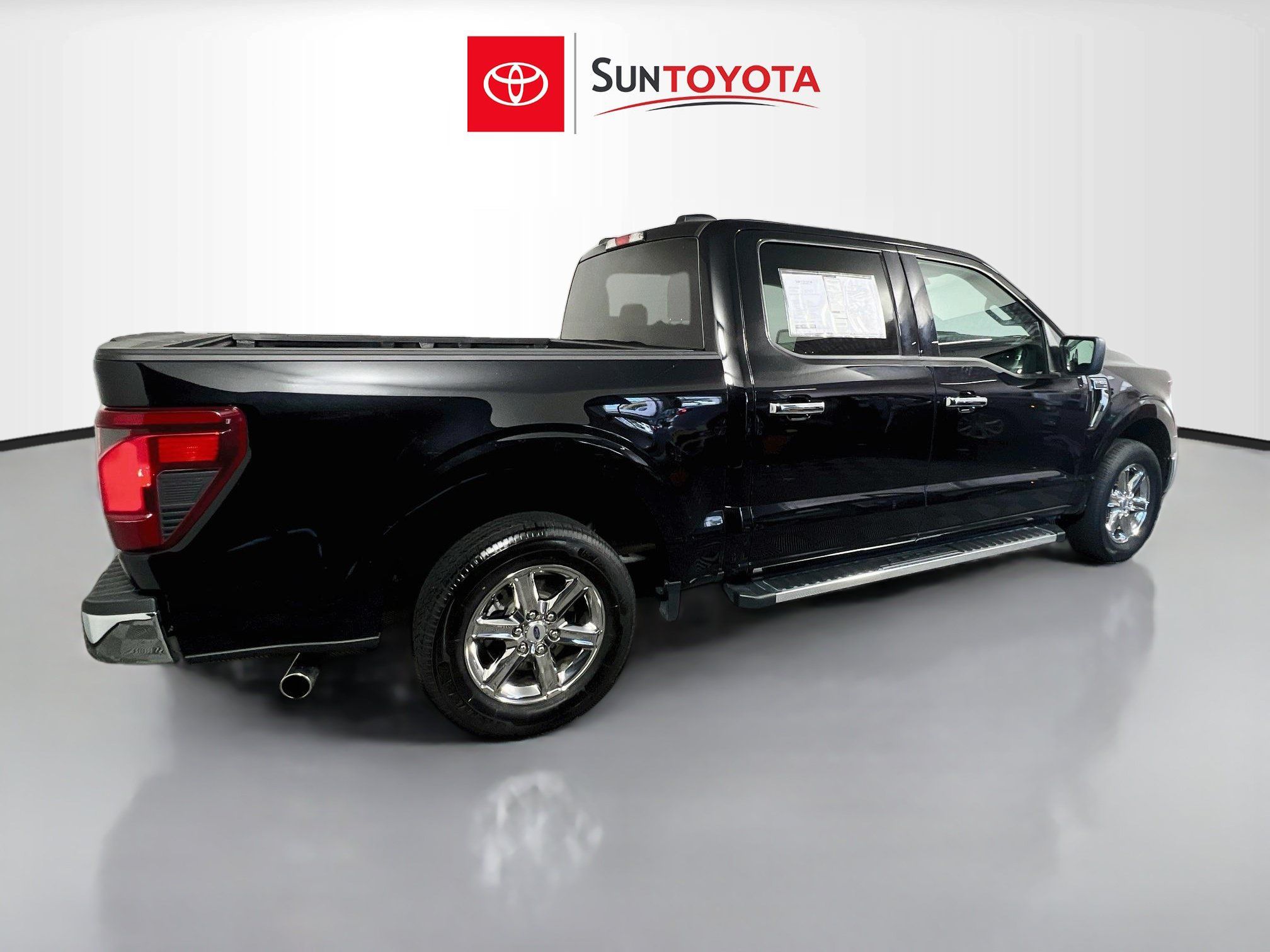 Used 2025 Ford F150 XLT w/ Equipment Group 301A Standard RWD image 4
