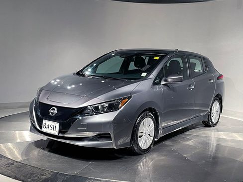 Used 2023 Nissan Leaf S image 8