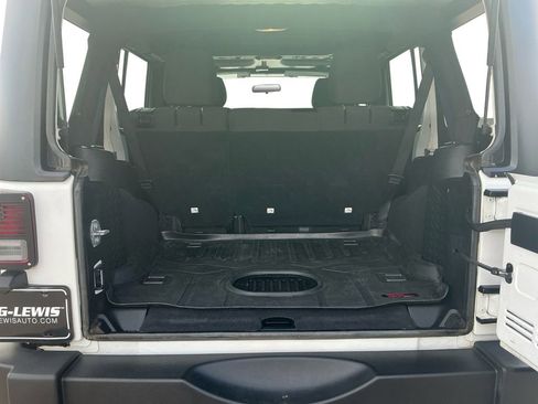 Used 2017 Jeep Wrangler Unlimited Sport w/ Connectivity Group AWD/4WD image 24