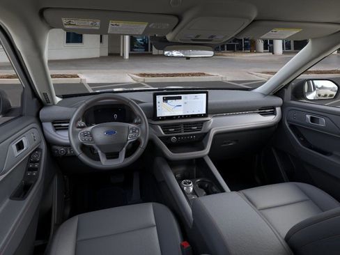New 2026 Ford Explorer Active w/ Active Comfort Package RWD image 9