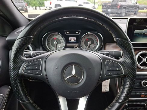Used 2016 Mercedes-Benz GLA 250 4MATIC image 18