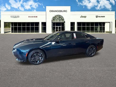 New 2026 Dodge Charger R/T w/ Blacktop Package AWD/4WD image 3
