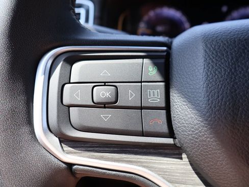 Used 2024 Jeep Wagoneer Series III AWD/4WD image 27