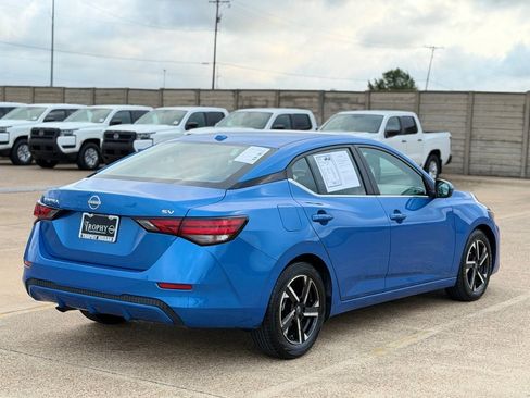 Certified 2024 Nissan Sentra SV FWD image 7