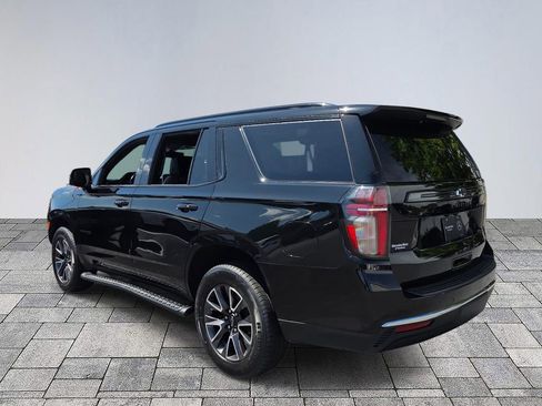Used 2021 Chevrolet Tahoe Z71 w/ Luxury Package AWD/4WD image 5