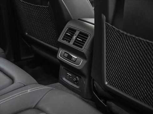 Used 2023 Audi Q5 2.0T Premium Plus w/ Premium Plus Package image 18