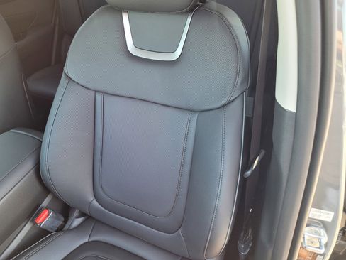 New 2025 Hyundai Tucson Limited image 19