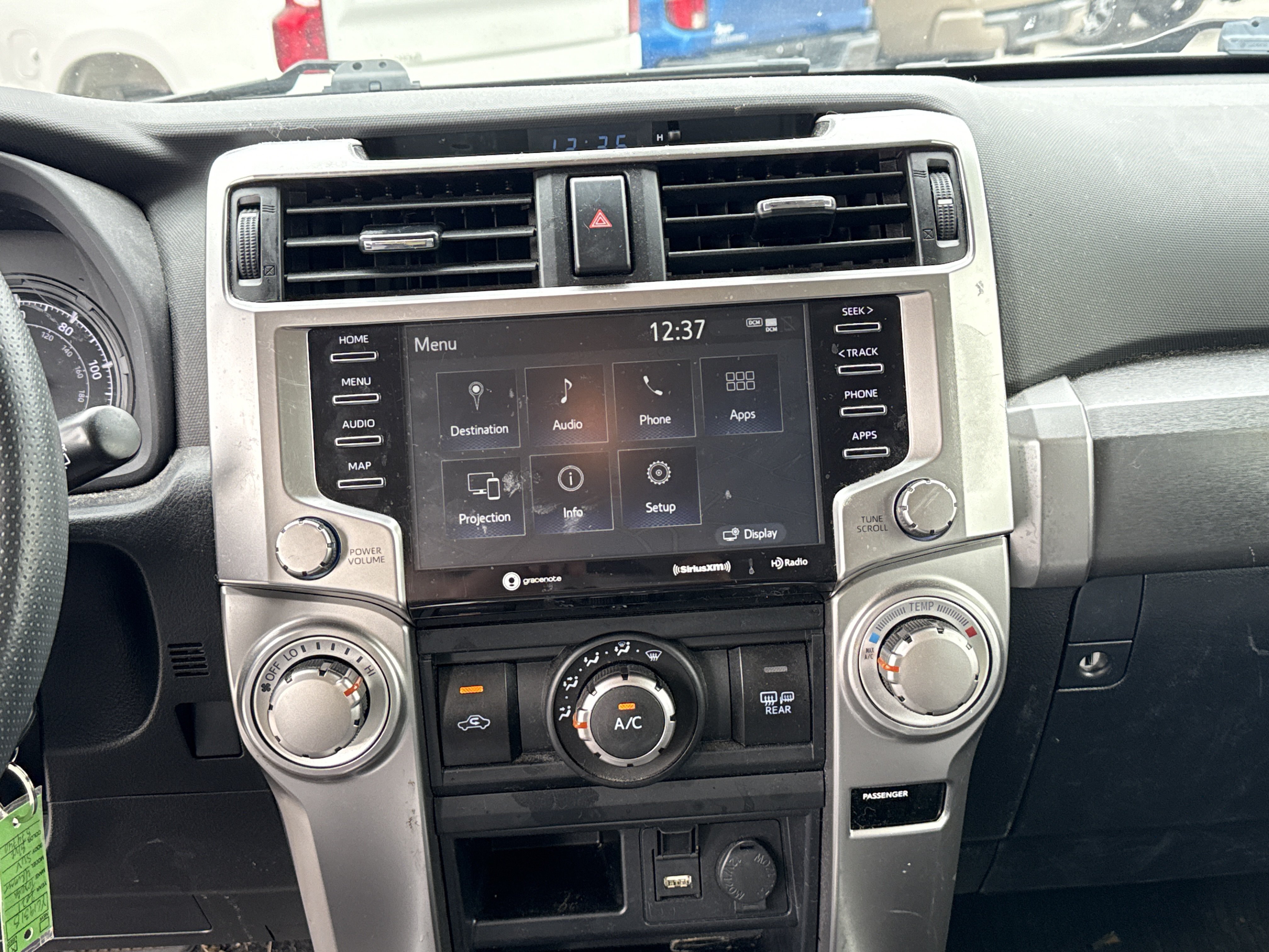 Used 2021 Toyota 4Runner SR5 AWD/4WD image 18