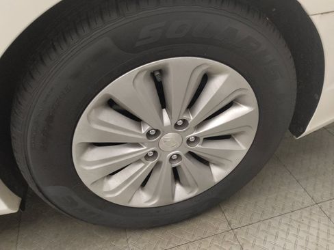 Used 2016 Hyundai Sonata SE FWD image 31