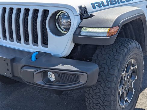 Used 2023 Jeep Wrangler Unlimited Rubicon 4xe w/ Cold Weather Group AWD/4WD image 12