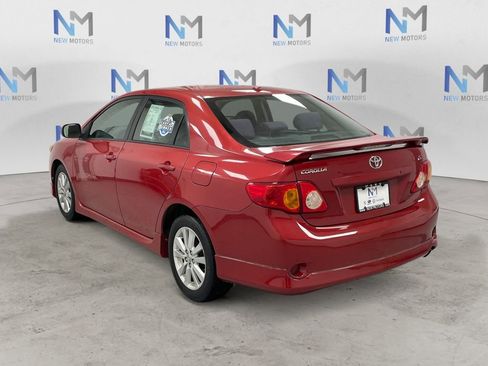 Used 2010 Toyota Corolla LE image 2
