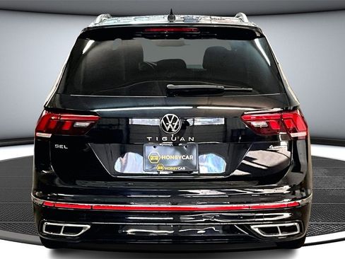 Used 2022 Volkswagen Tiguan SEL R-Line image 6