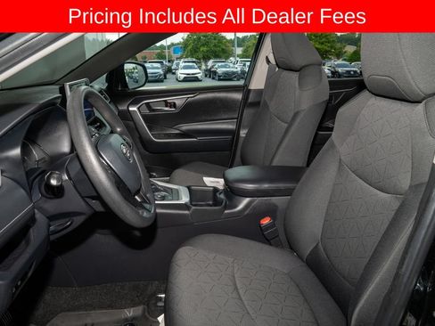 Used 2024 Toyota RAV4 AWD Hybrid image 10