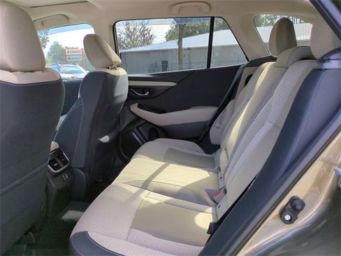 Used 2025 Subaru Outback Premium w/ Popular Package #1A image 14