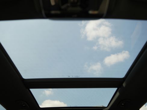 New 2026 Mercedes-Benz GLC 350e 4MATIC image 31