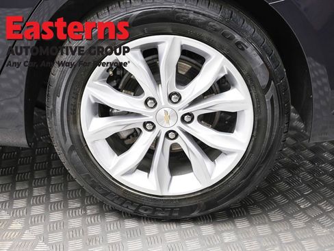 Used 2023 Chevrolet Malibu LT image 8