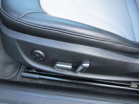 Used 2013 Audi A5 2.0T Premium image 34