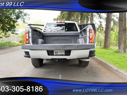 Used 2018 GMC Sierra 1500 Denali w/ Denali Ultimate Package AWD/4WD image 29
