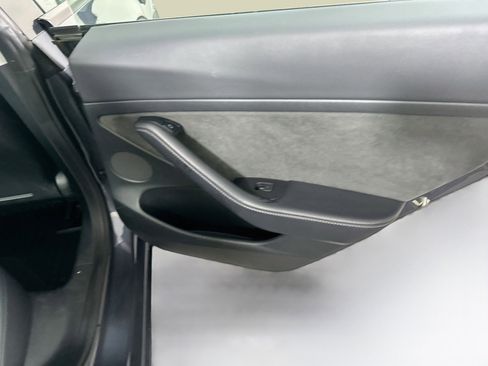 Used 2023 Tesla Model 3 Standard Range RWD image 29