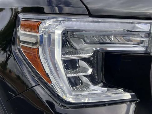 Used 2021 GMC Sierra 1500 Denali w/ Driver Alert Package II image 10