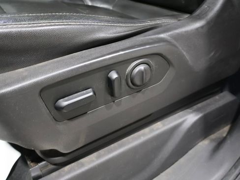 Used 2019 GMC Sierra 1500 SLT w/ SLT Premium Package image 11