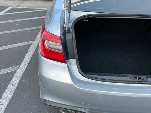 Used 2019 Subaru Legacy 2.5i Premium image 9