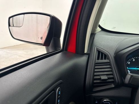 Used 2020 Ford EcoSport S image 30