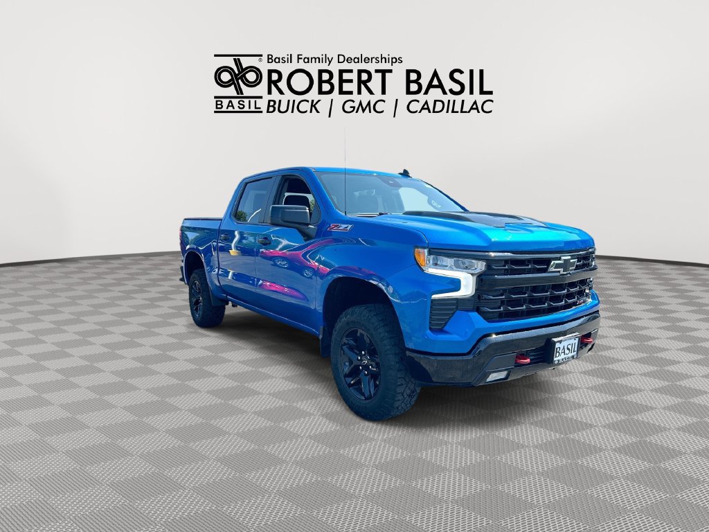Used 2022 Chevrolet Silverado 1500 LT Trail Boss w/ Protection Package AWD/4WD image 2