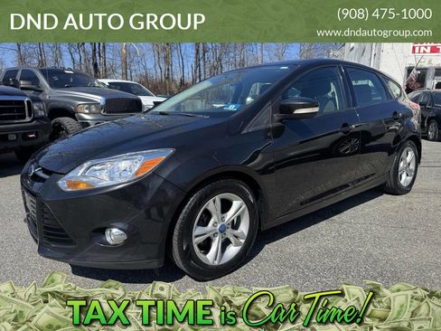 Used 2012 Ford Focus SE w/ SE Sport Pkg image 1