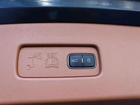 Used 2021 Lincoln Aviator Black Label AWD/4WD image 22