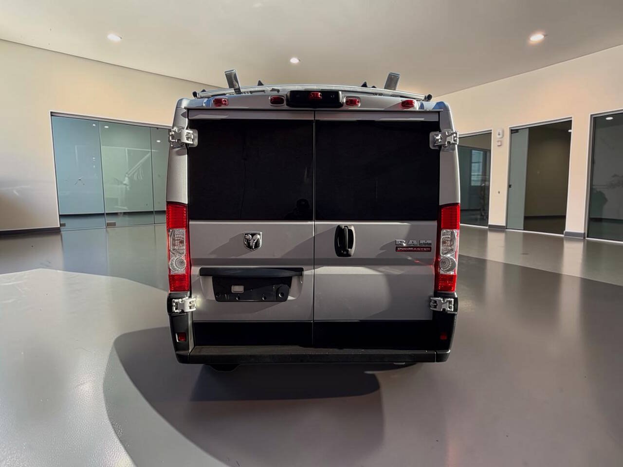 Used 2021 RAM ProMaster 1500 w/ Premium Appearance Group FWD image 5