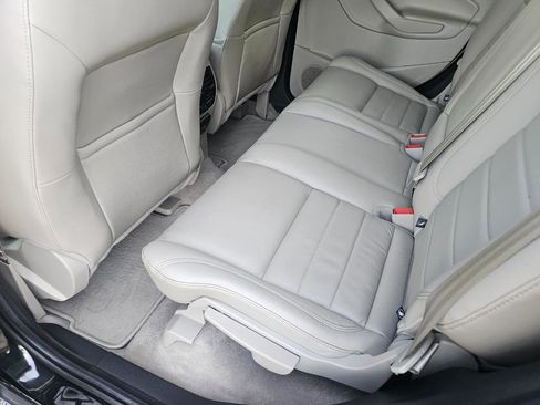 Used 2015 Ford Escape SE w/ Equipment Group 201A FWD image 24