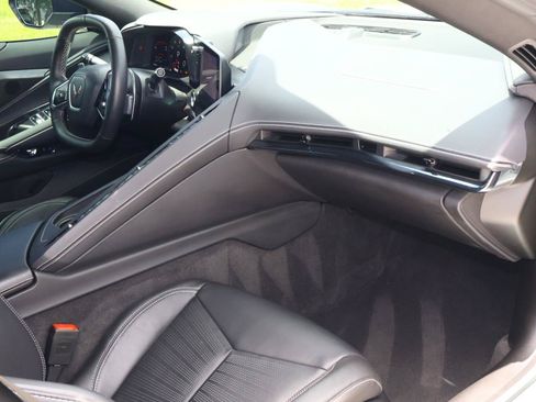 Used 2023 Chevrolet Corvette Stingray Preferred Conv w/ Z51 Performance Package RWD image 17