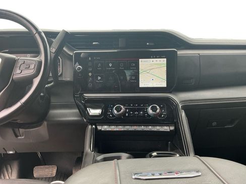 Used 2024 GMC Sierra 2500 AT4X w/ AT4X AEV Edition AWD/4WD image 11