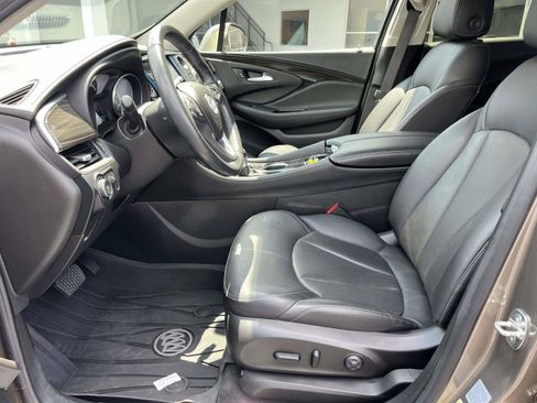 Used 2019 Buick Envision Essence FWD image 14