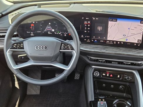 Certified 2025 Audi Q5 Premium Plus w/ Premium Plus AWD/4WD image 35