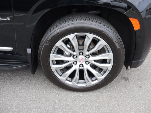 Used 2022 GMC Yukon XL Denali AWD/4WD image 43