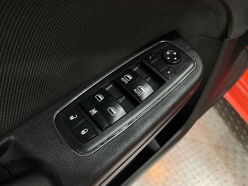 Used 2018 Dodge Charger SXT w/ Blacktop Package RWD image 14