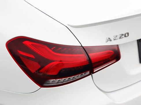 Used 2022 Mercedes-Benz A 220 4MATIC image 11