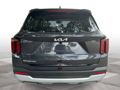 New 2026 Kia Sorento LX image 7