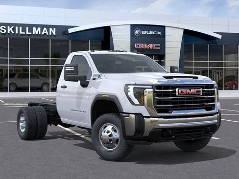 New 2026 GMC Sierra 3500 Pro w/ Convenience Package AWD/4WD image 7