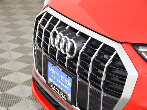 Used 2025 Audi Q3 2.0T Premium AWD/4WD image 11